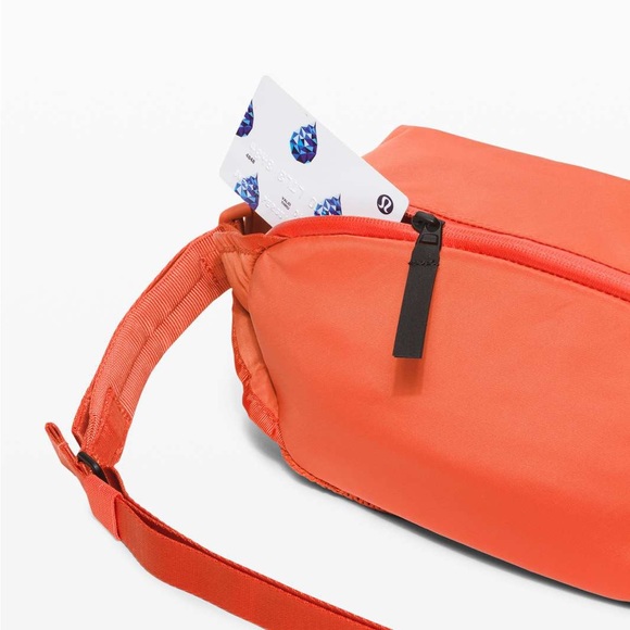 Lululemon All Hours Belt Bag - Picture 4 of 8